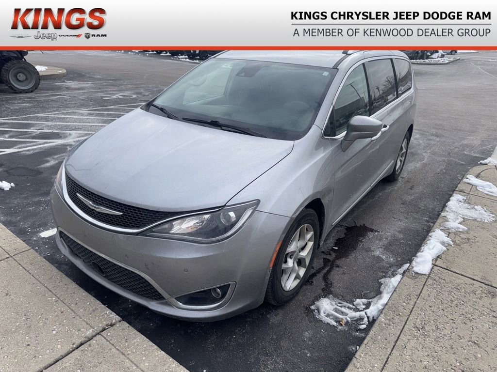 Used 2017 Chrysler Pacifica Touring-L Plus w/ Advanced Safetytec Group