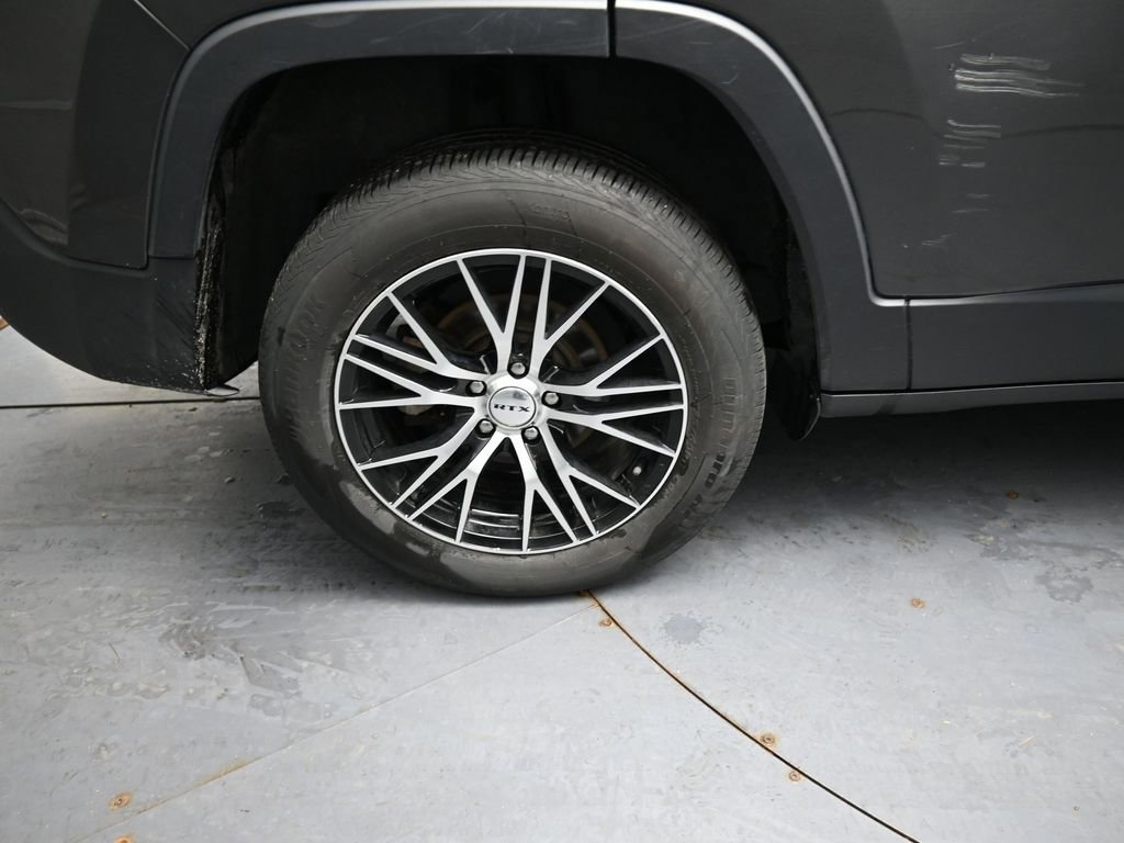 Used 2016 Jeep Cherokee Latitude image 14