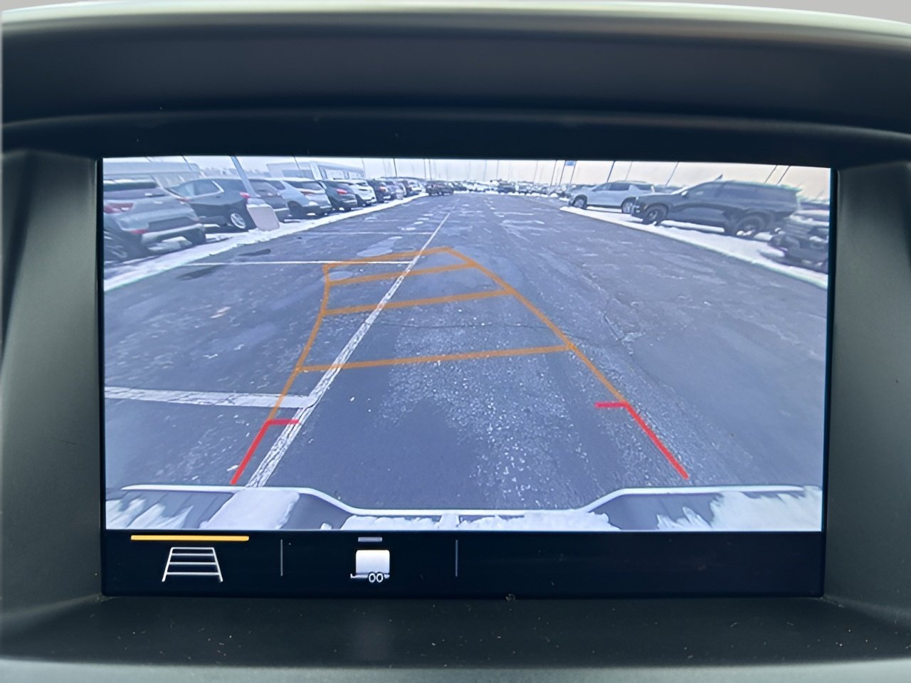 Used 2021 Chevrolet Colorado Z71 w/ LPO, Tonneau and Step Package image 12