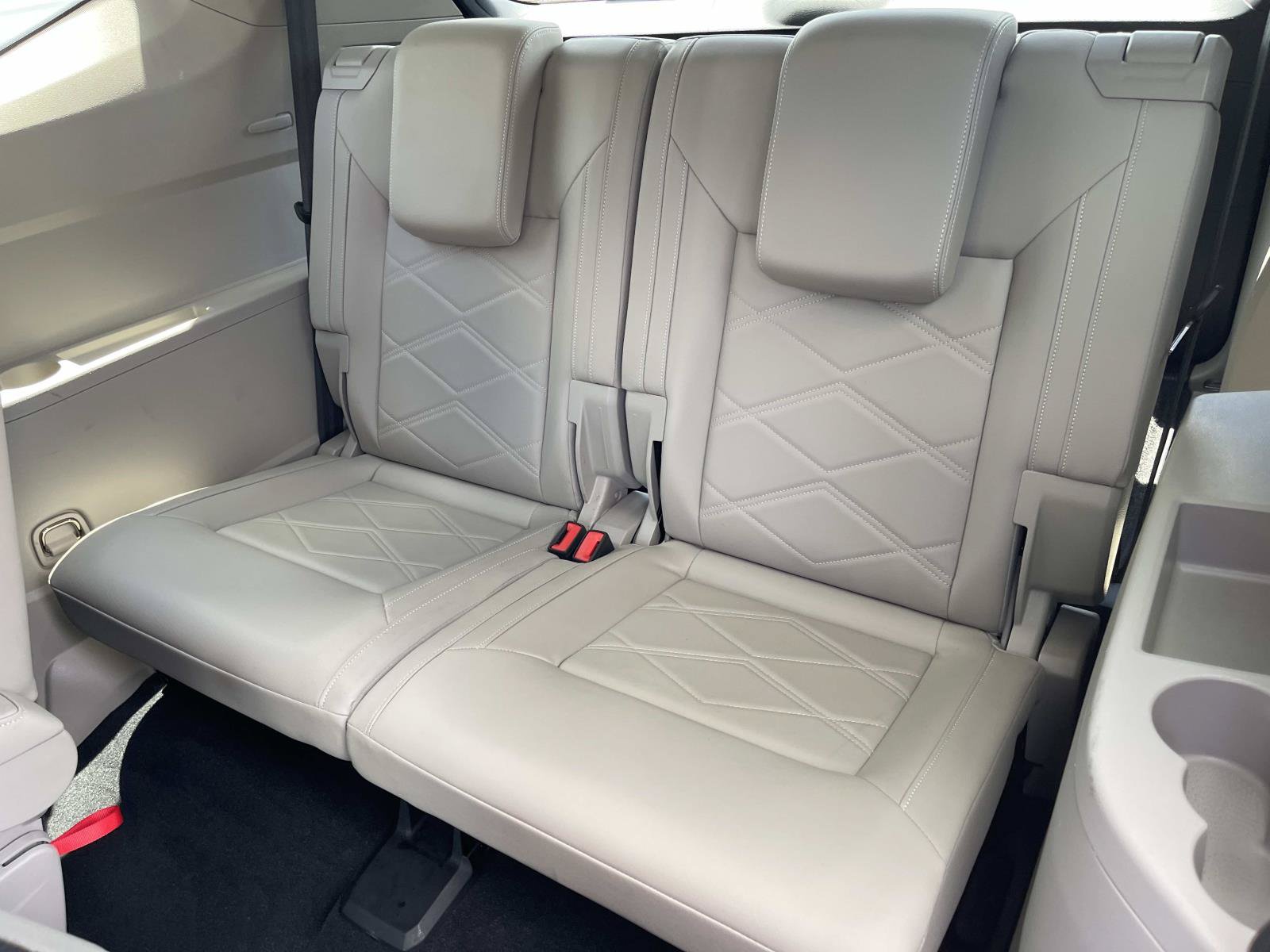 Used 2025 Volkswagen Atlas SE FWD image 39