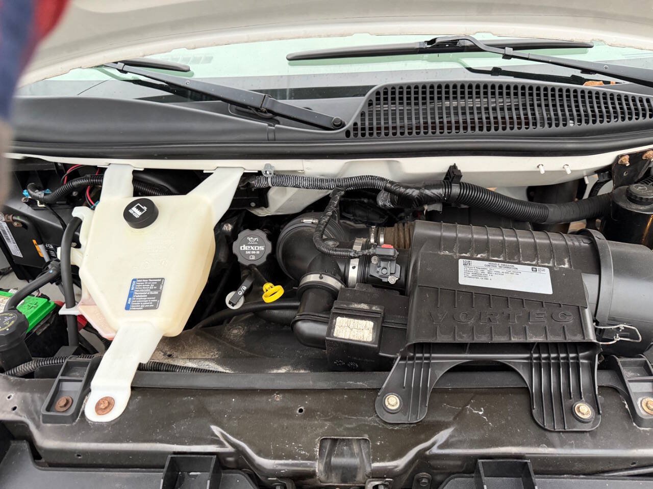 Used 2017 Chevrolet Express 2500 Extended RWD image 17