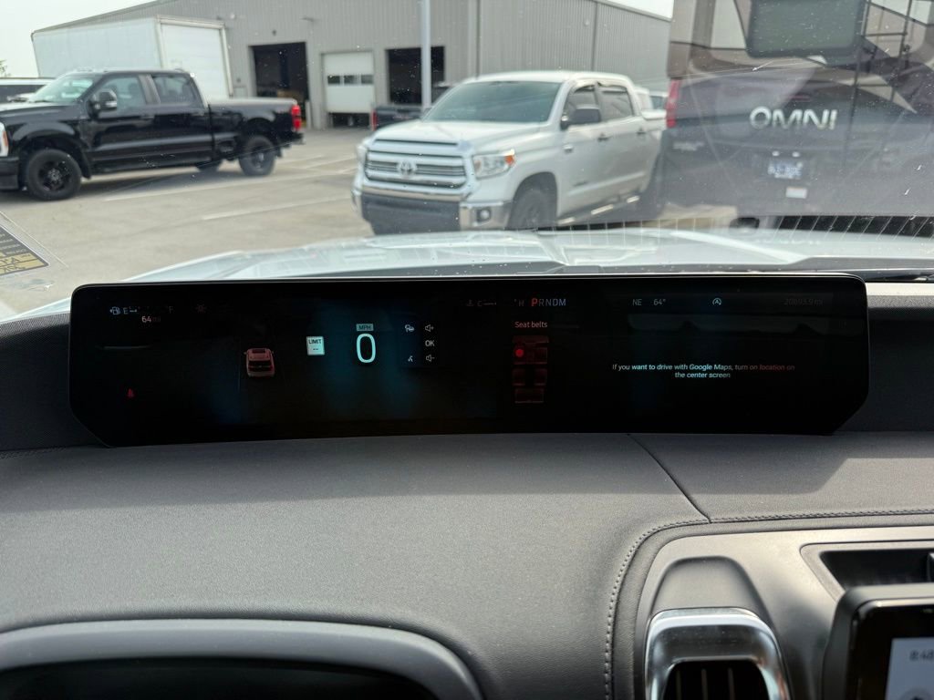 Used 2025 Ford Expedition Platinum AWD/4WD image 11