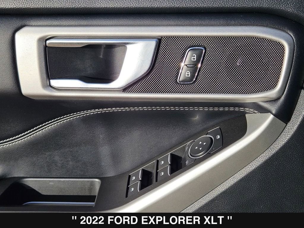 Used 2022 Ford Explorer XLT w/ Equipment Group 202A image 15