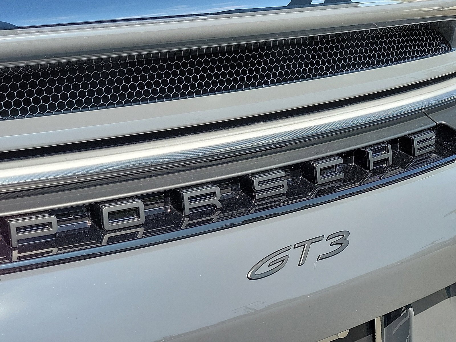 Certified 2025 Porsche 911 GT3 image 31