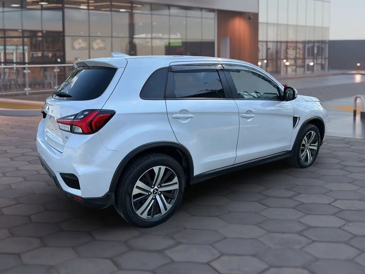 Used 2022 Mitsubishi Outlander Sport SE image 13