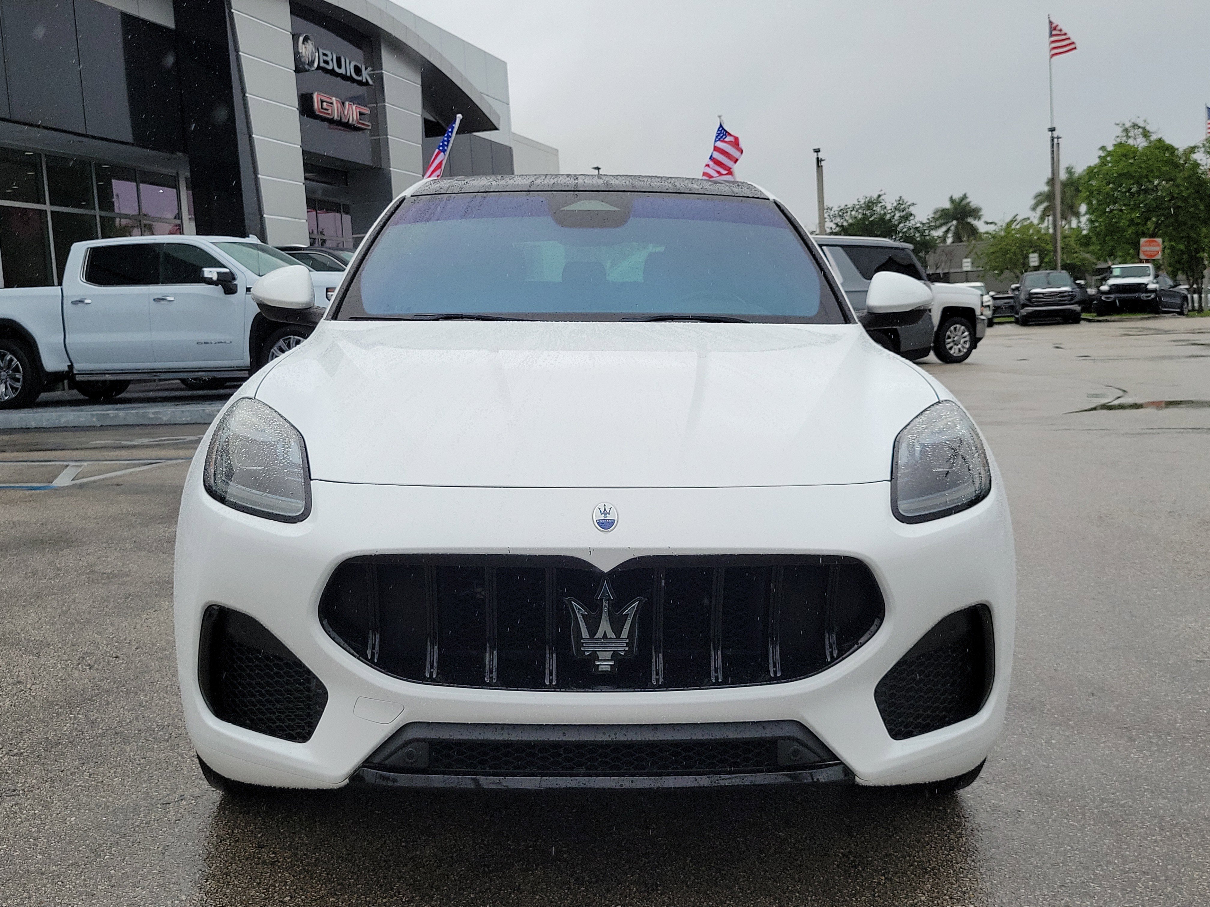 Used 2023 Maserati Grecale Modena image 2