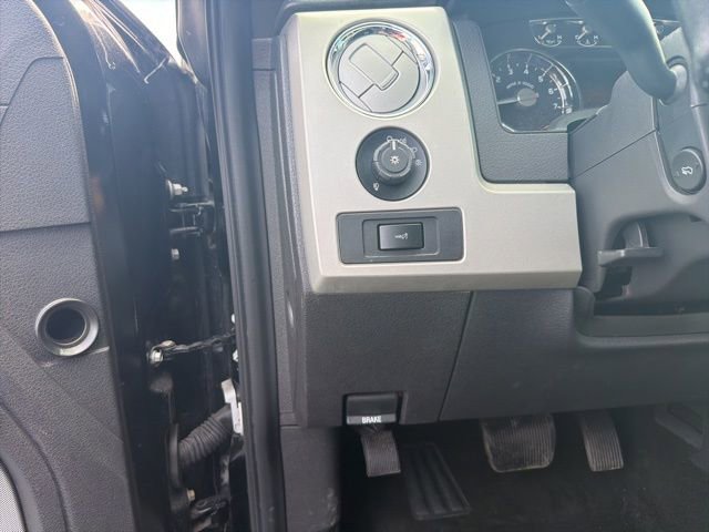 Used 2012 Ford F150 Lariat w/ Lariat Chrome Pkg image 10