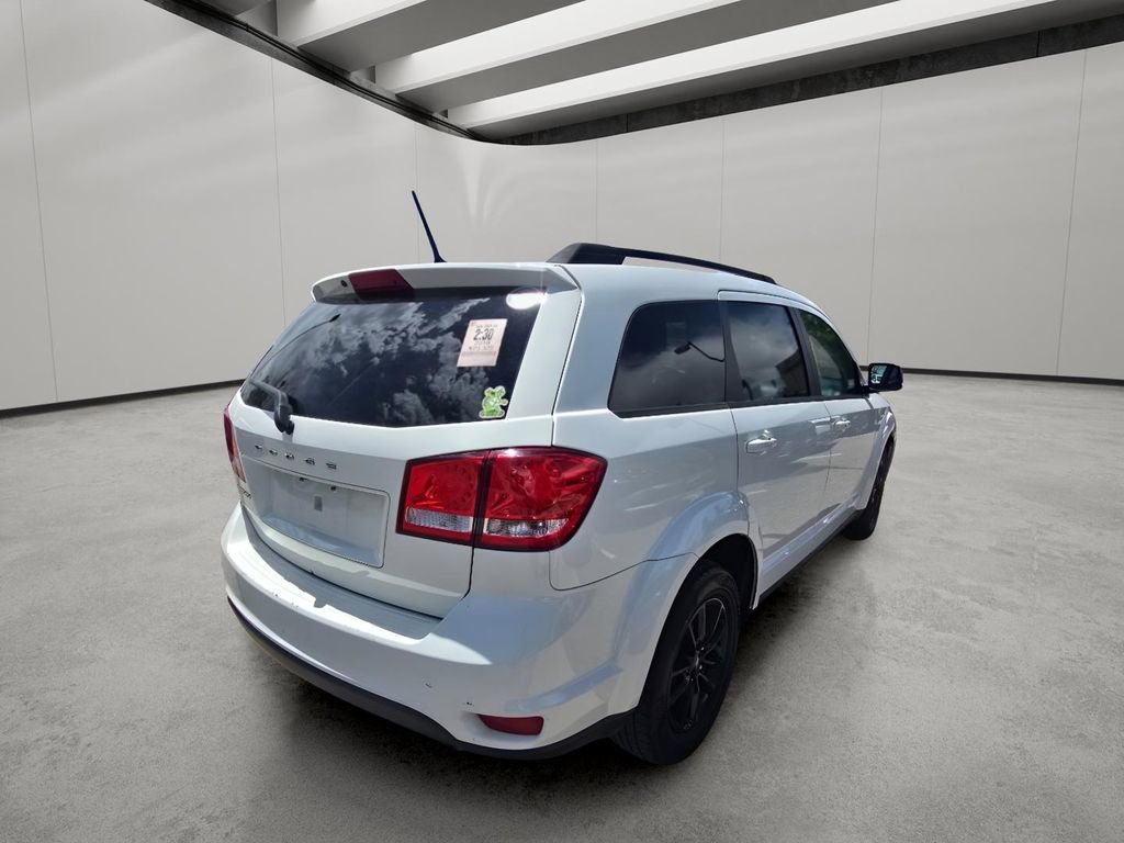 Used 2019 Dodge Journey SE w/ Blacktop Package FWD image 9