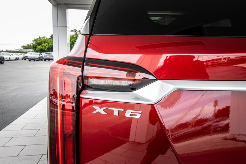 Used 2023 Cadillac XT6 Luxury FWD image 14