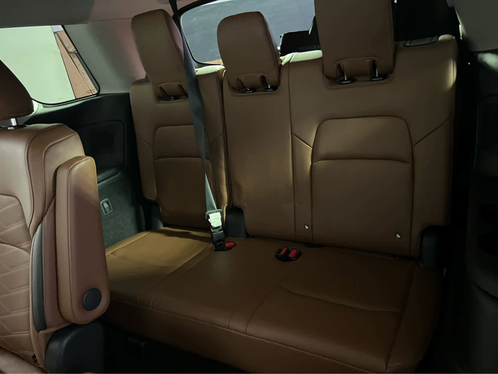 Used 2023 Nissan Pathfinder Platinum image 25