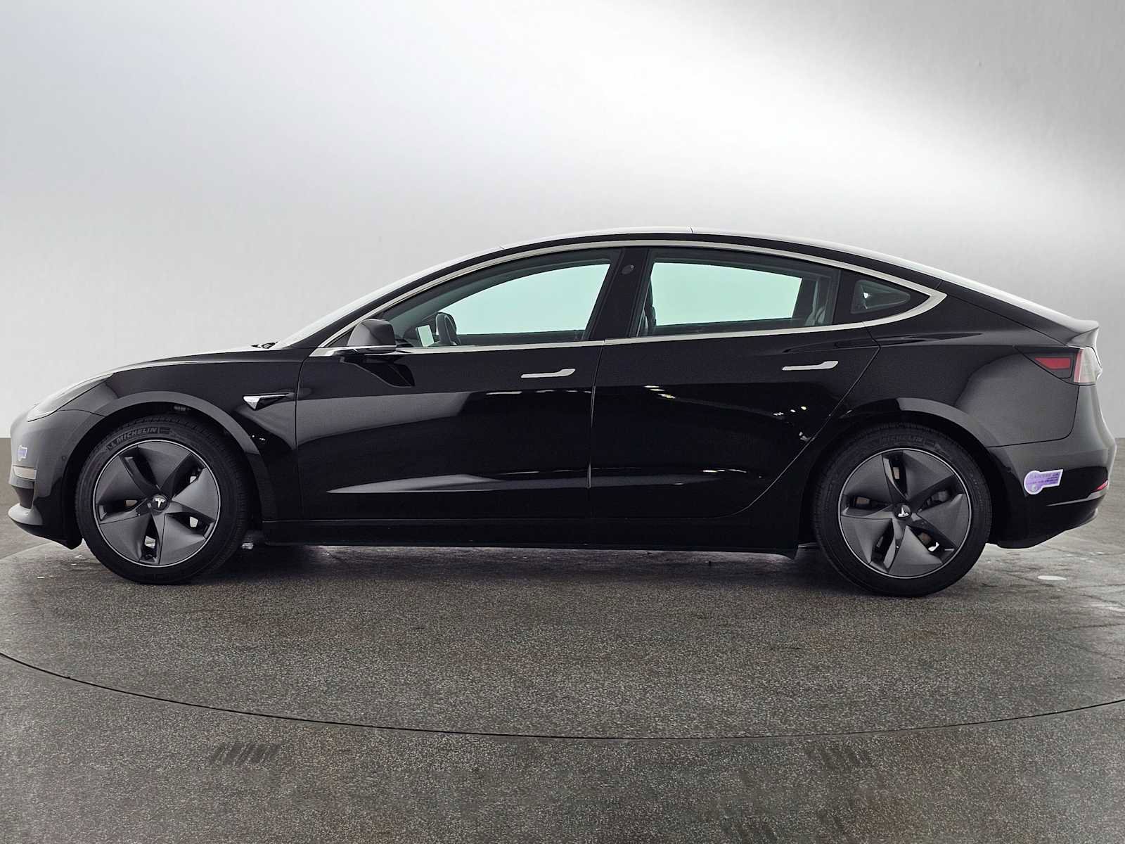 Used 2019 Tesla Model 3 Long Range AWD/4WD image 2