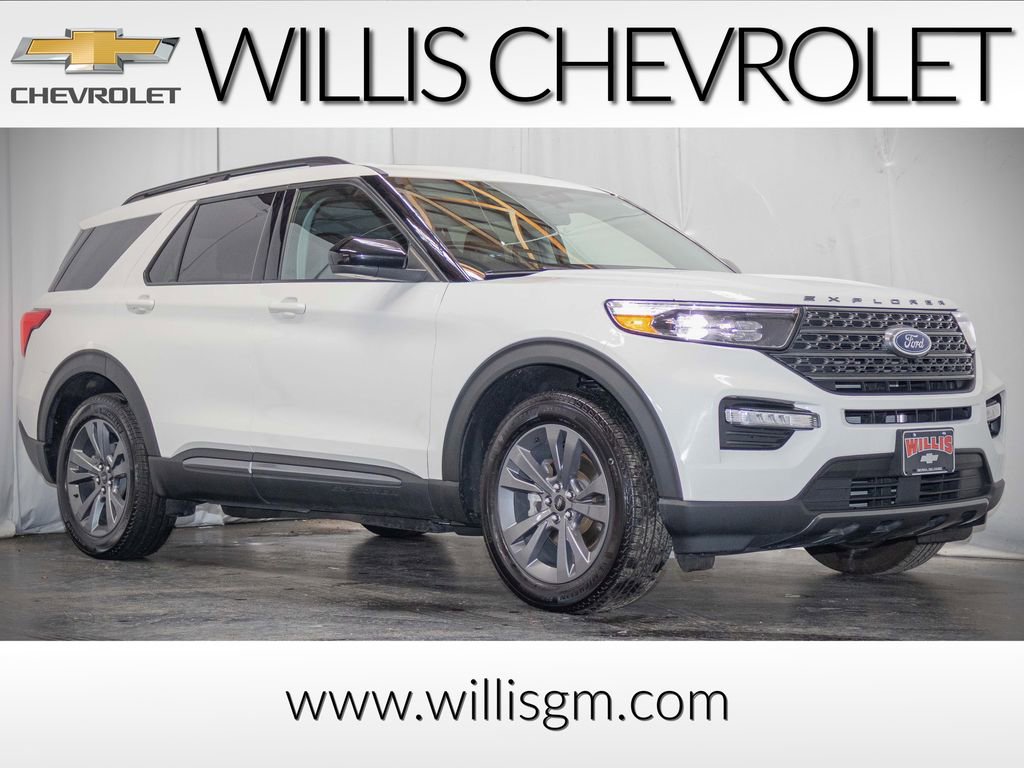 Used 2022 Ford Explorer XLT w/ Equipment Group 202A image 1