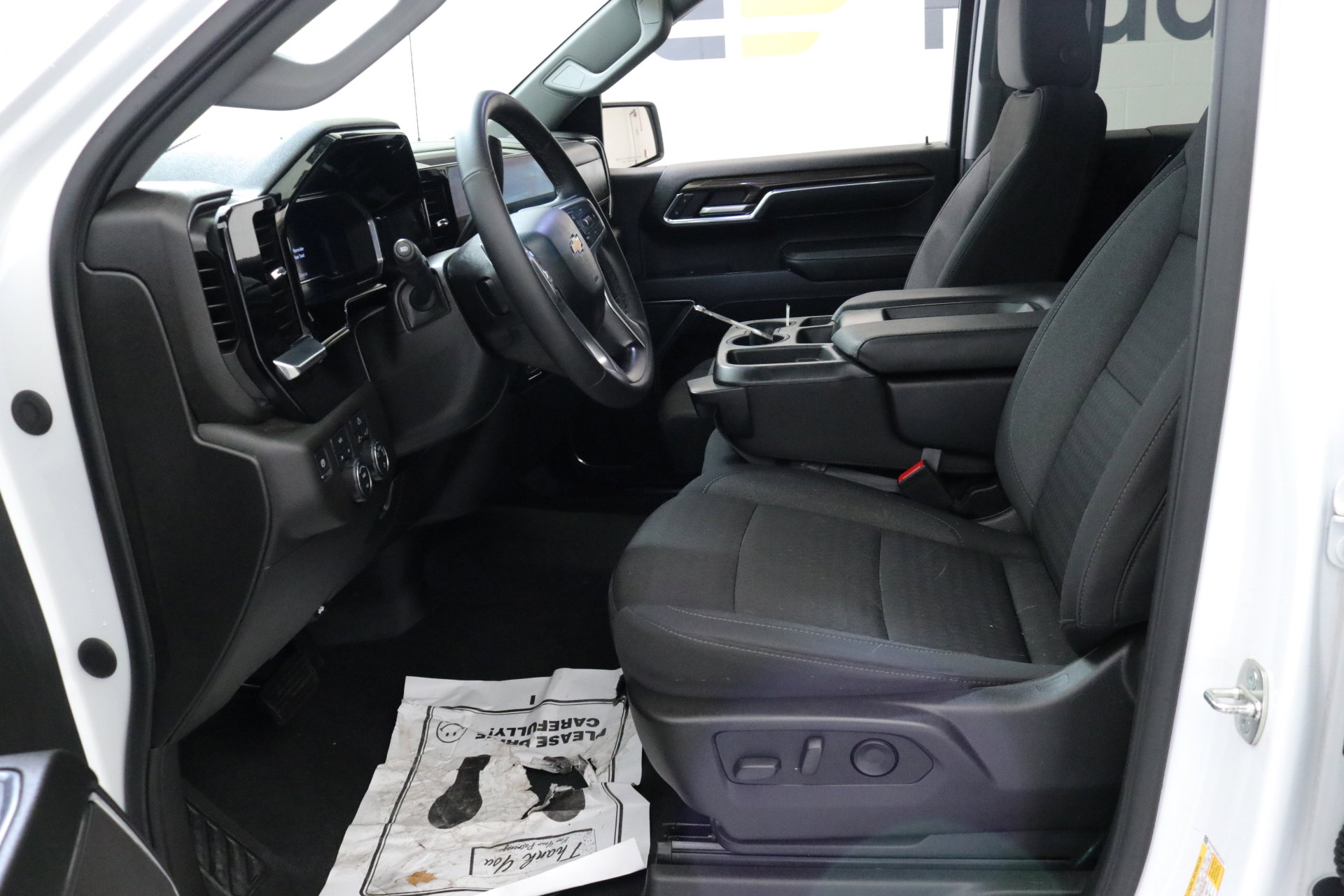 Used 2024 Chevrolet Silverado 1500 LT w/ All Star Edition Plus image 24