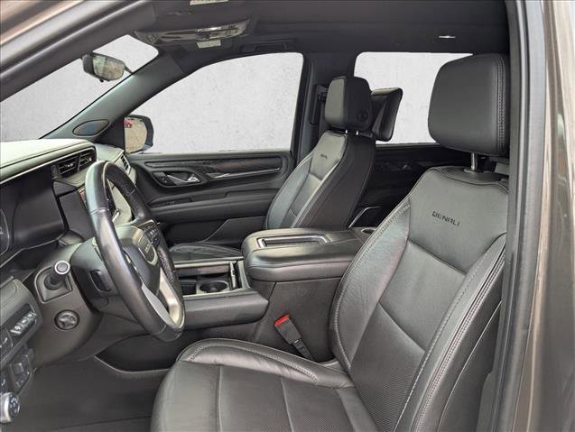 Used 2021 GMC Yukon Denali w/ Denali Premium Package image 15