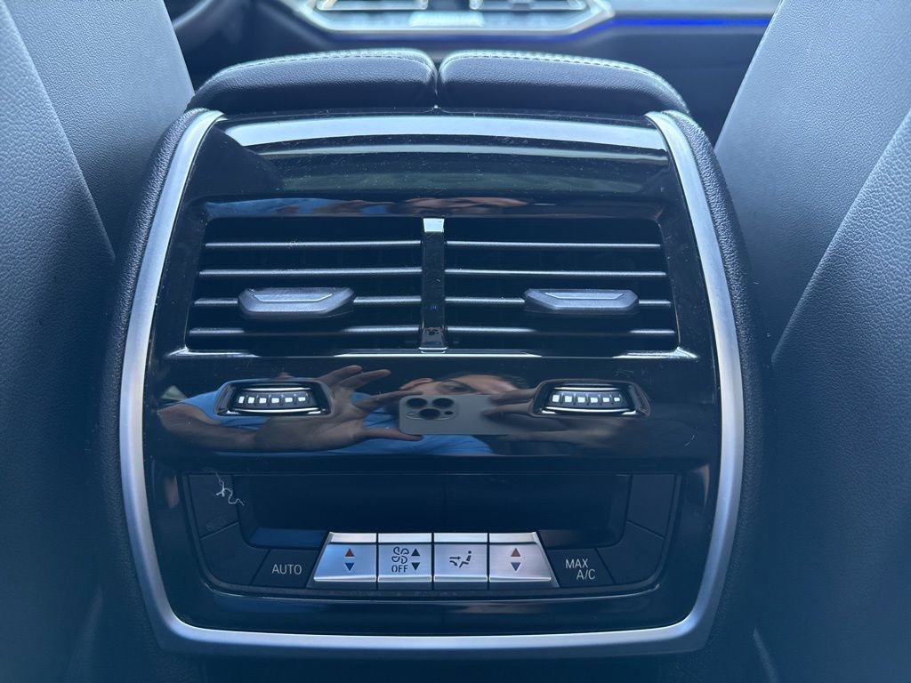 Used 2023 BMW X6 xDrive40i w/ M Sport Package image 15