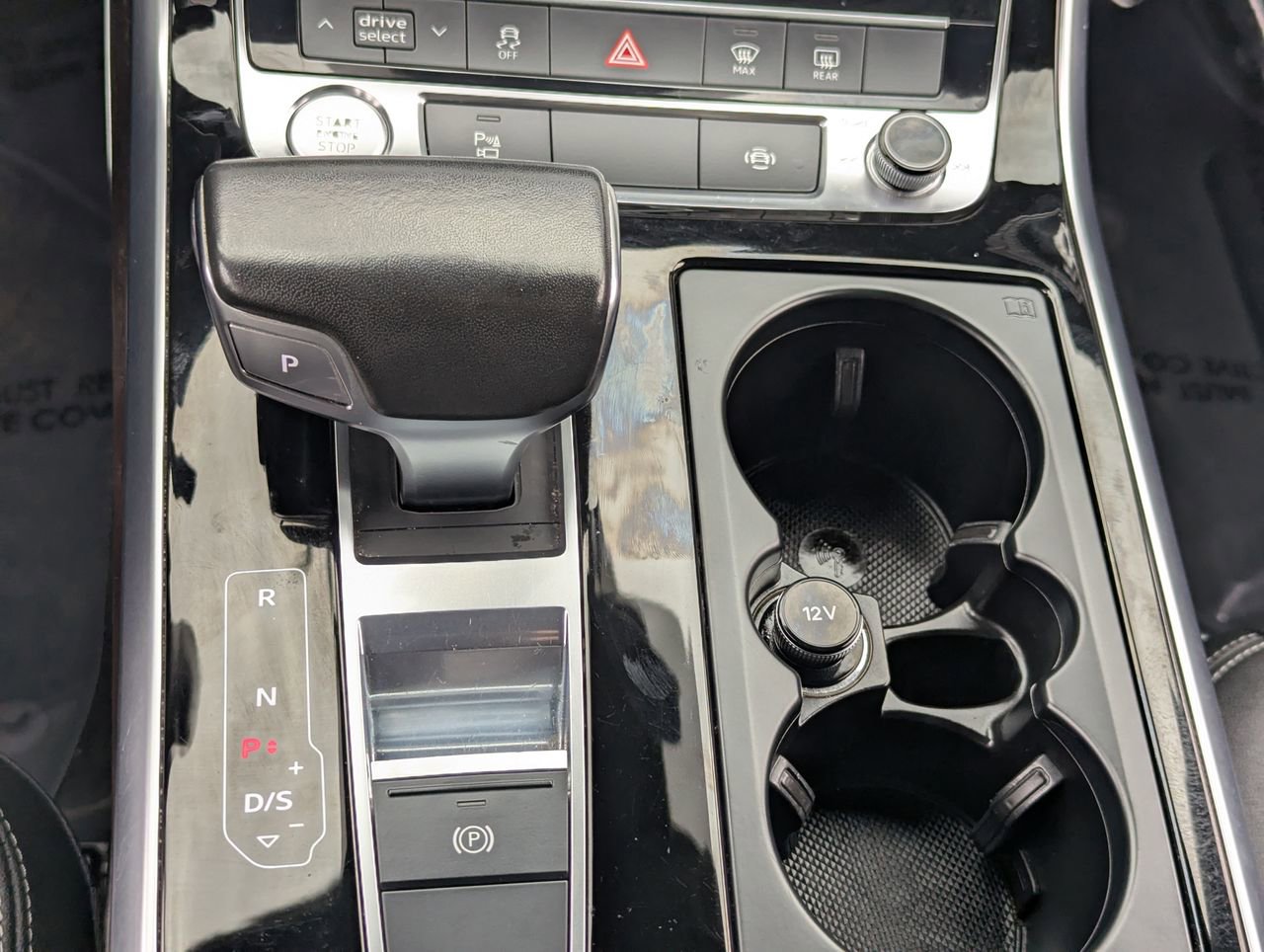 Used 2019 Audi Q8 Premium Plus AWD/4WD image 22