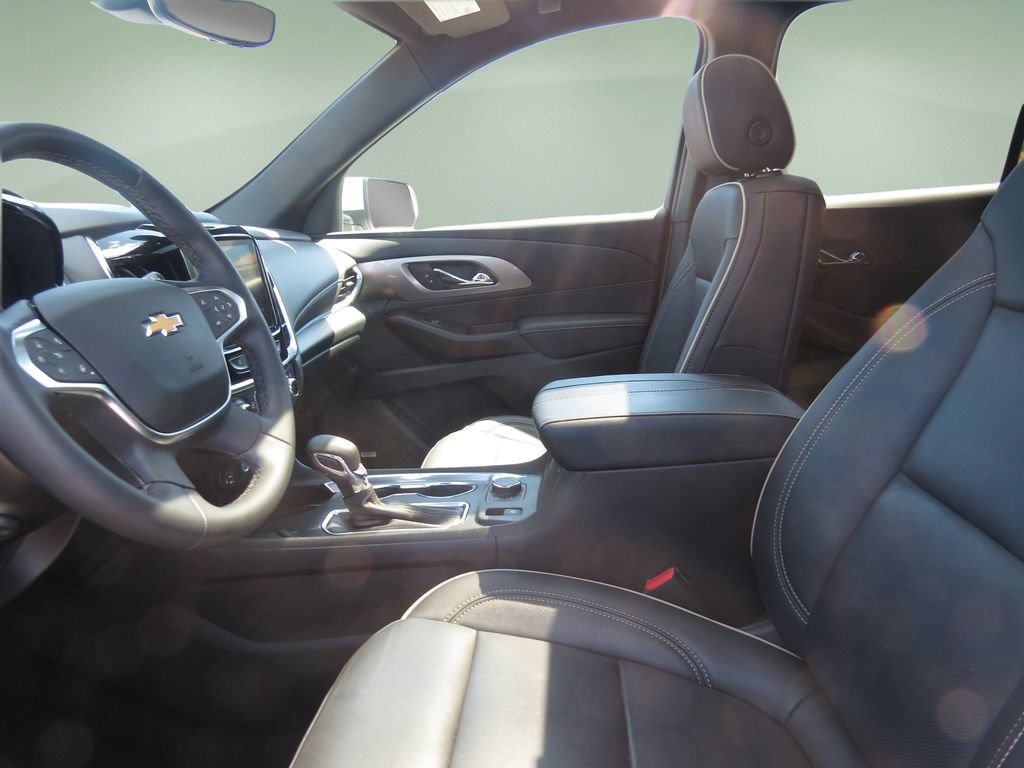 Certified 2023 Chevrolet Traverse Premier FWD image 30