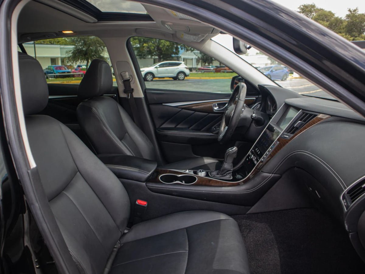Used 2019 INFINITI Q50 Luxe RWD image 13