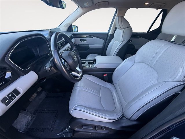 Used 2023 Honda Pilot Elite image 9