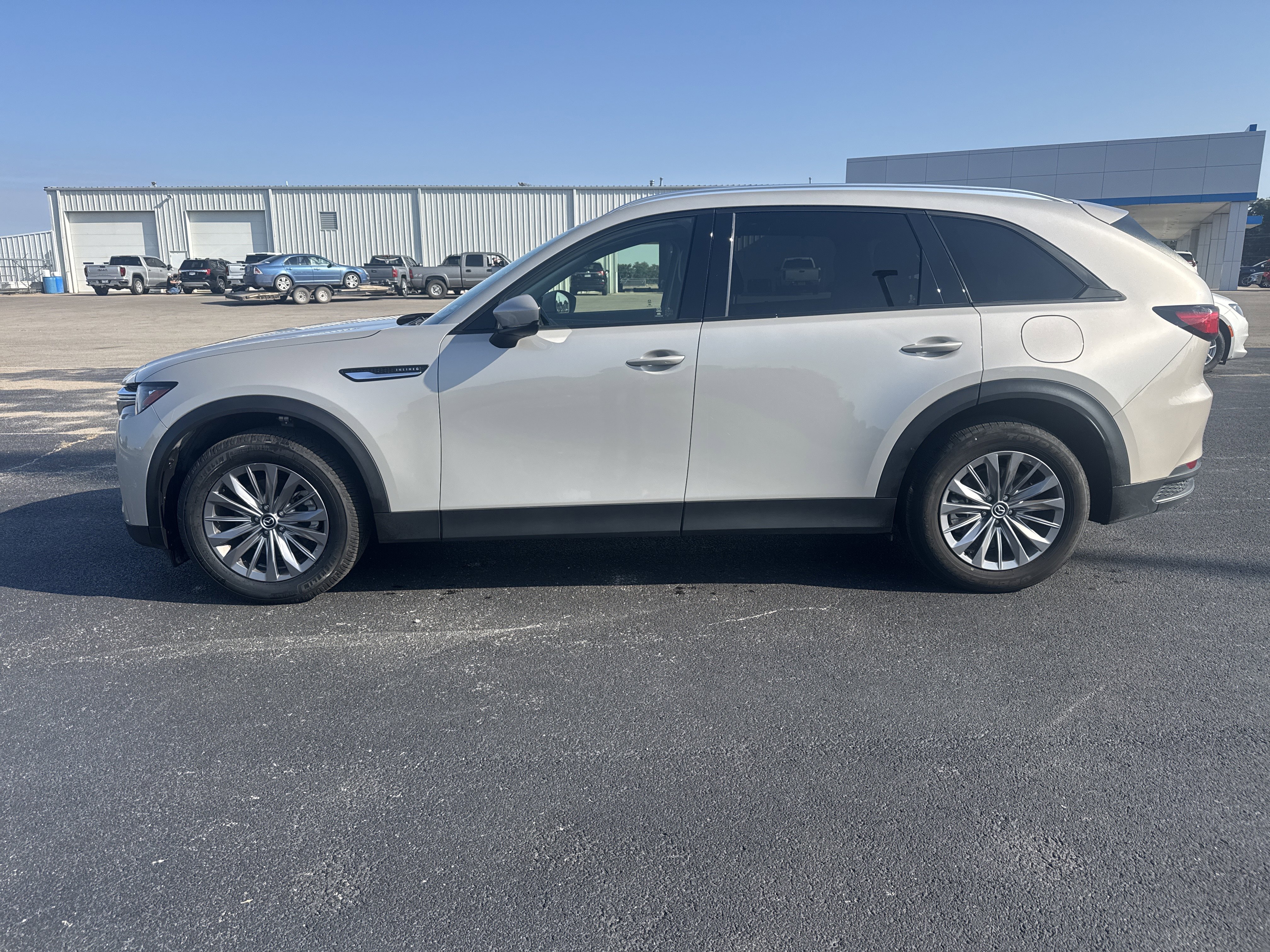 Used 2025 MAZDA CX-90 3.3 Turbo w/ Preferred Package image 2