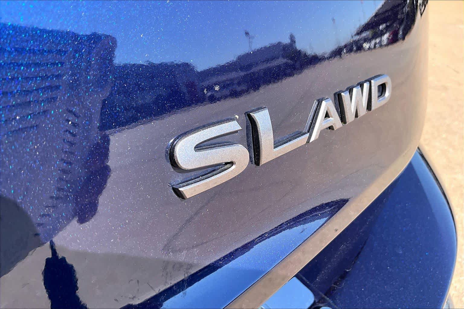 Certified 2025 Nissan Rogue SL AWD/4WD image 9
