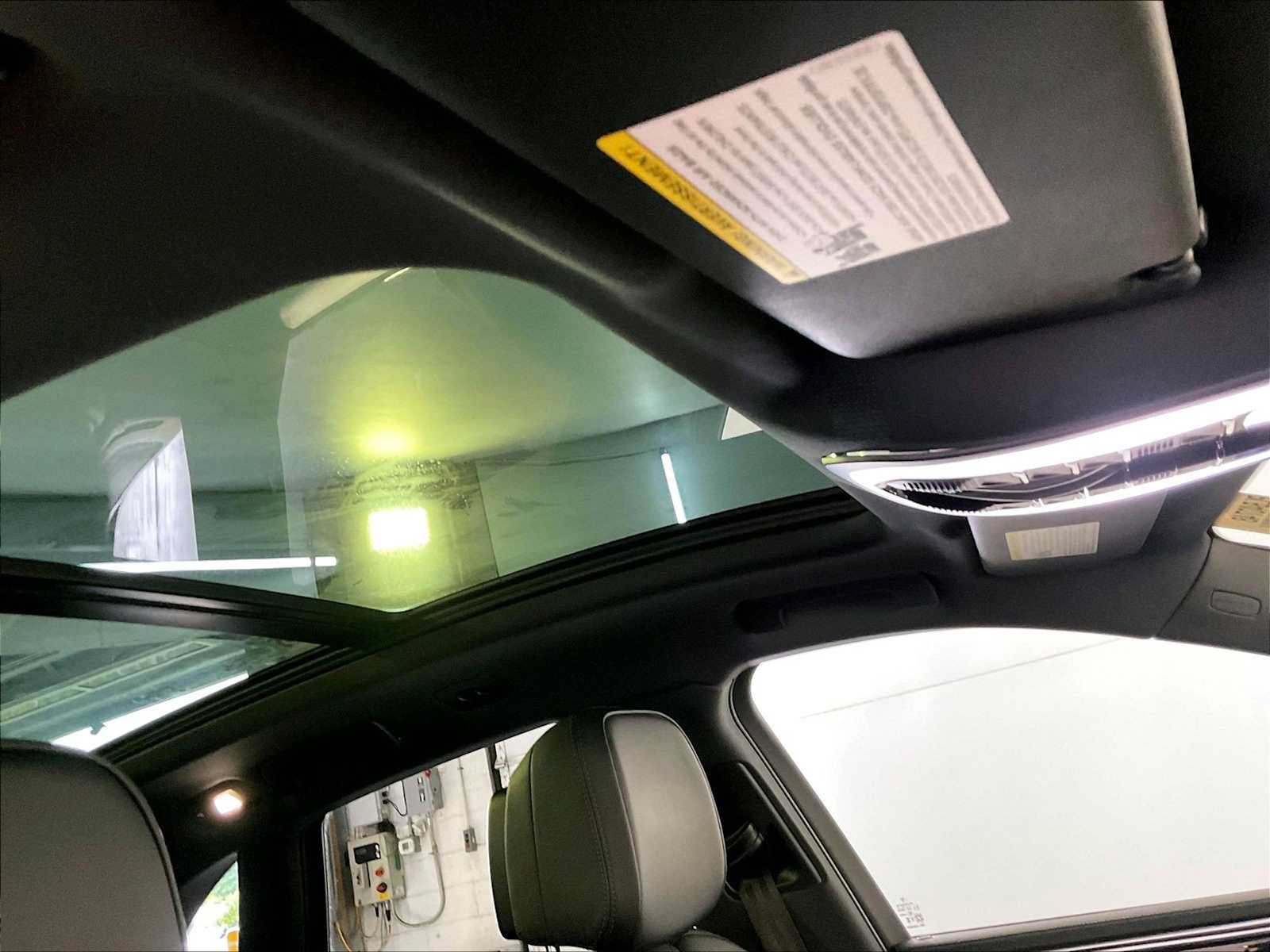 Certified 2023 Porsche Macan S AWD/4WD image 20