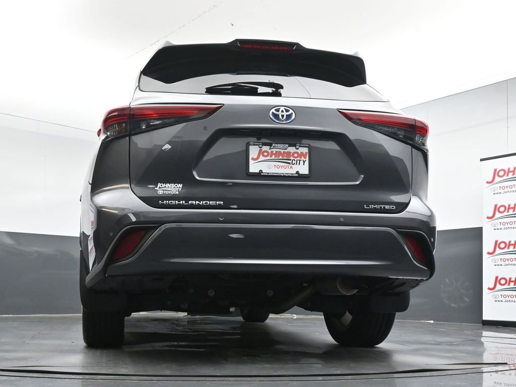 Used 2024 Toyota Highlander Limited AWD/4WD image 42