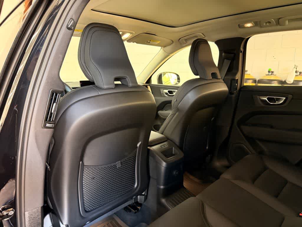 Used 2026 Volvo XC60 T8 Plus w/ Climate Package AWD/4WD image 12