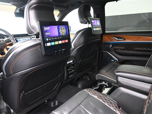 Used 2024 Jeep Grand Cherokee L Summit image 12