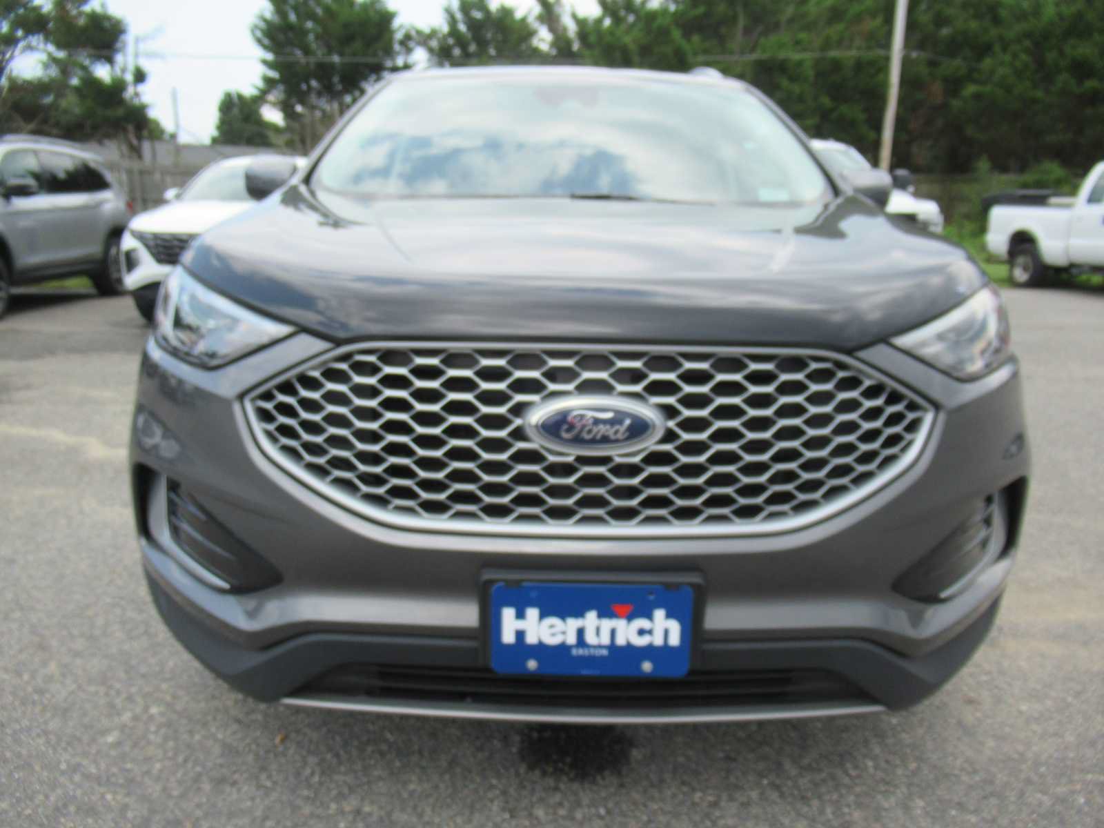 Used 2023 Ford Edge SEL AWD/4WD image 2