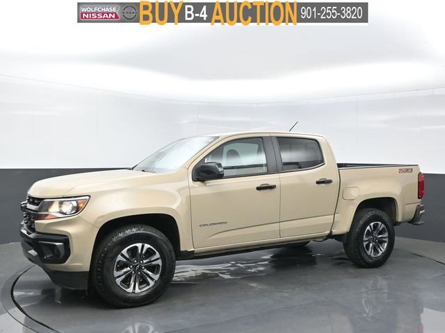 Used 2022 Chevrolet Colorado Z71 AWD/4WD image 2