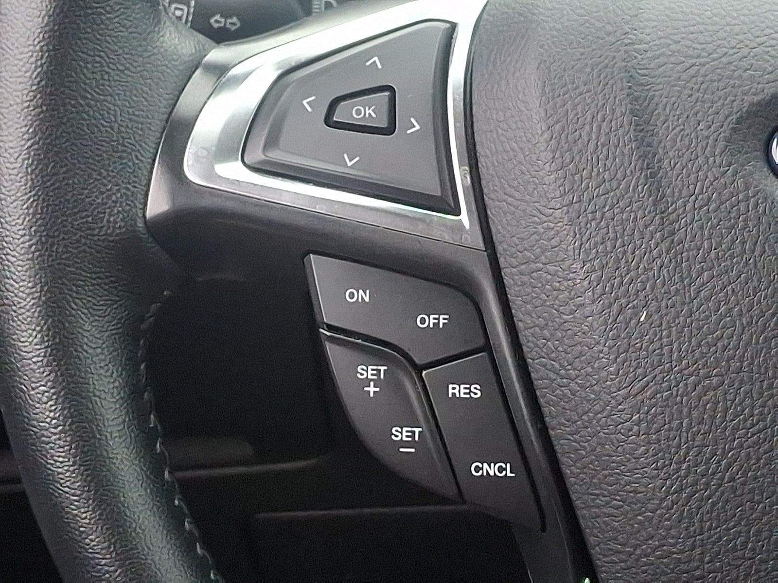 Used 2024 Ford Edge SEL w/ Convenience Package AWD/4WD image 21