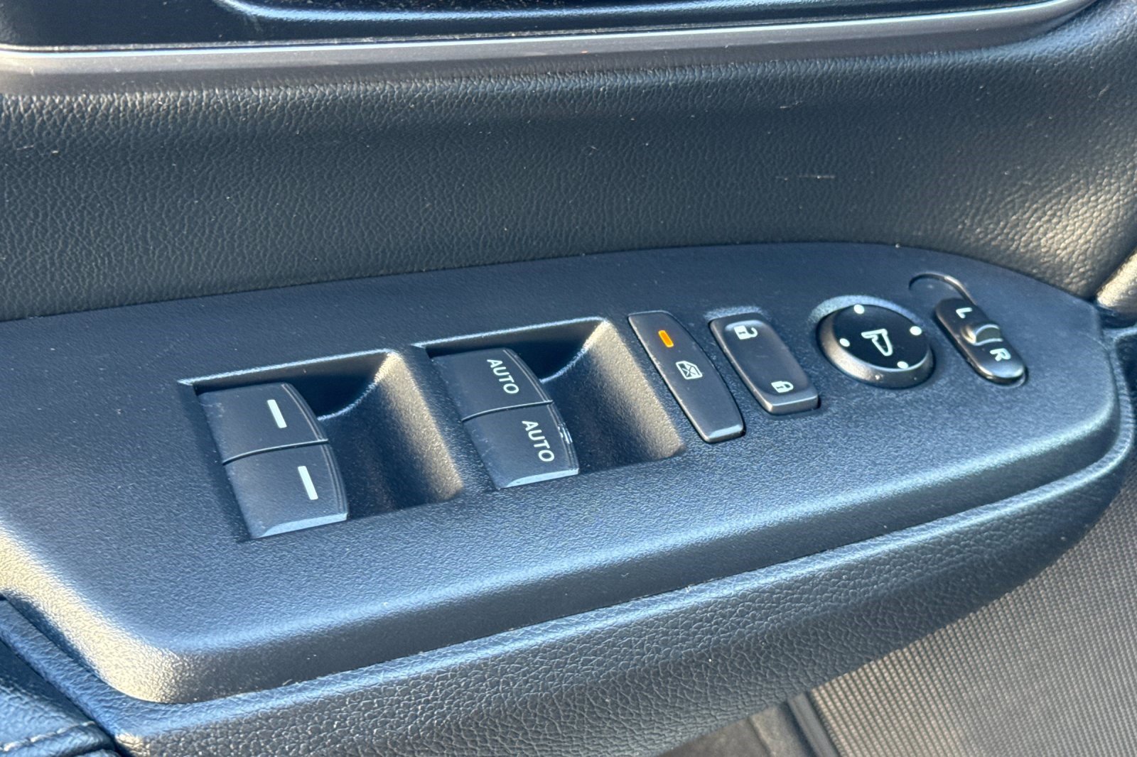 Used 2022 Honda CR-V Touring image 13