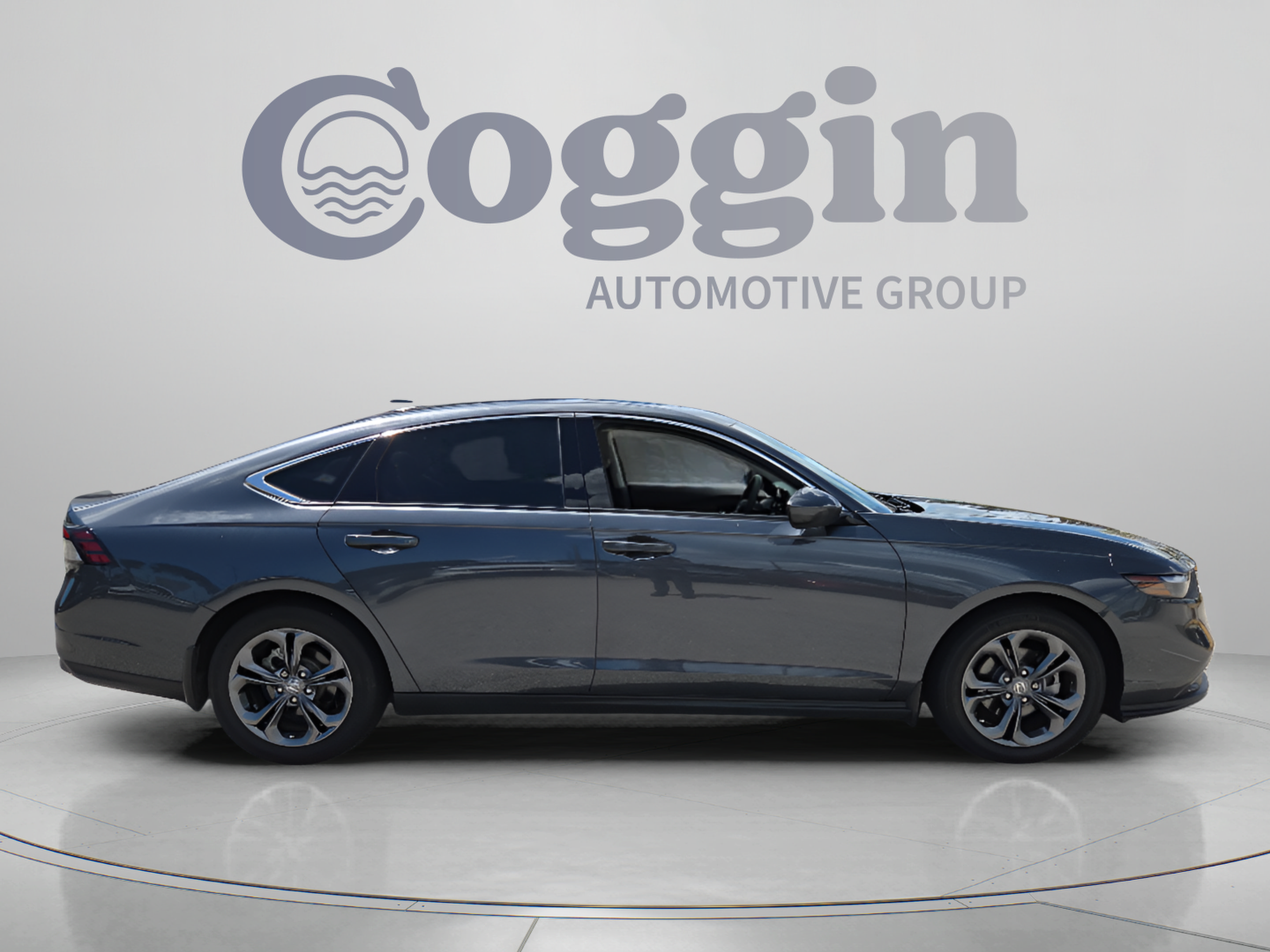 Used 2023 Honda Accord EX image 6