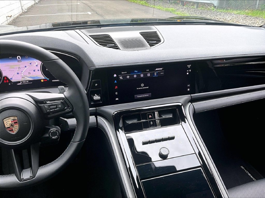 Certified 2025 Porsche Panamera 4 AWD/4WD image 10