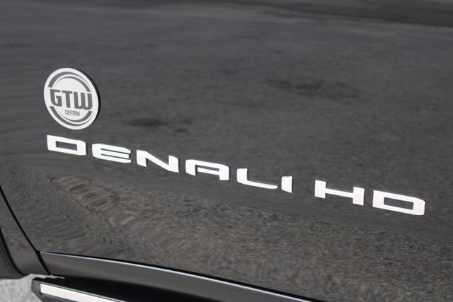 Used 2025 GMC Sierra 2500 Denali w/ Denali Reserve Package image 18