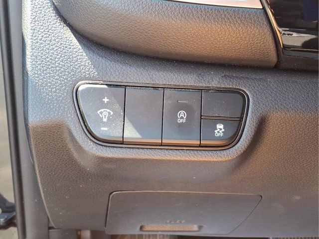 Used 2025 Kia Seltos S AWD/4WD image 17