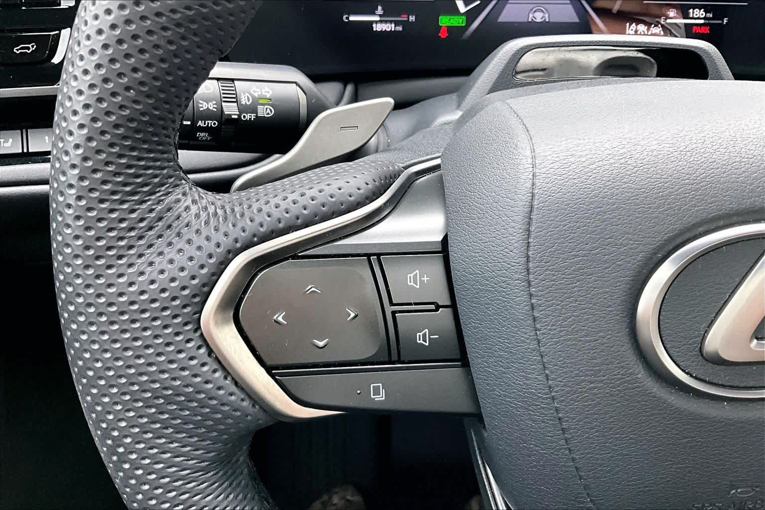Used 2024 Lexus TX 500h AWD w/ Technology Package image 22