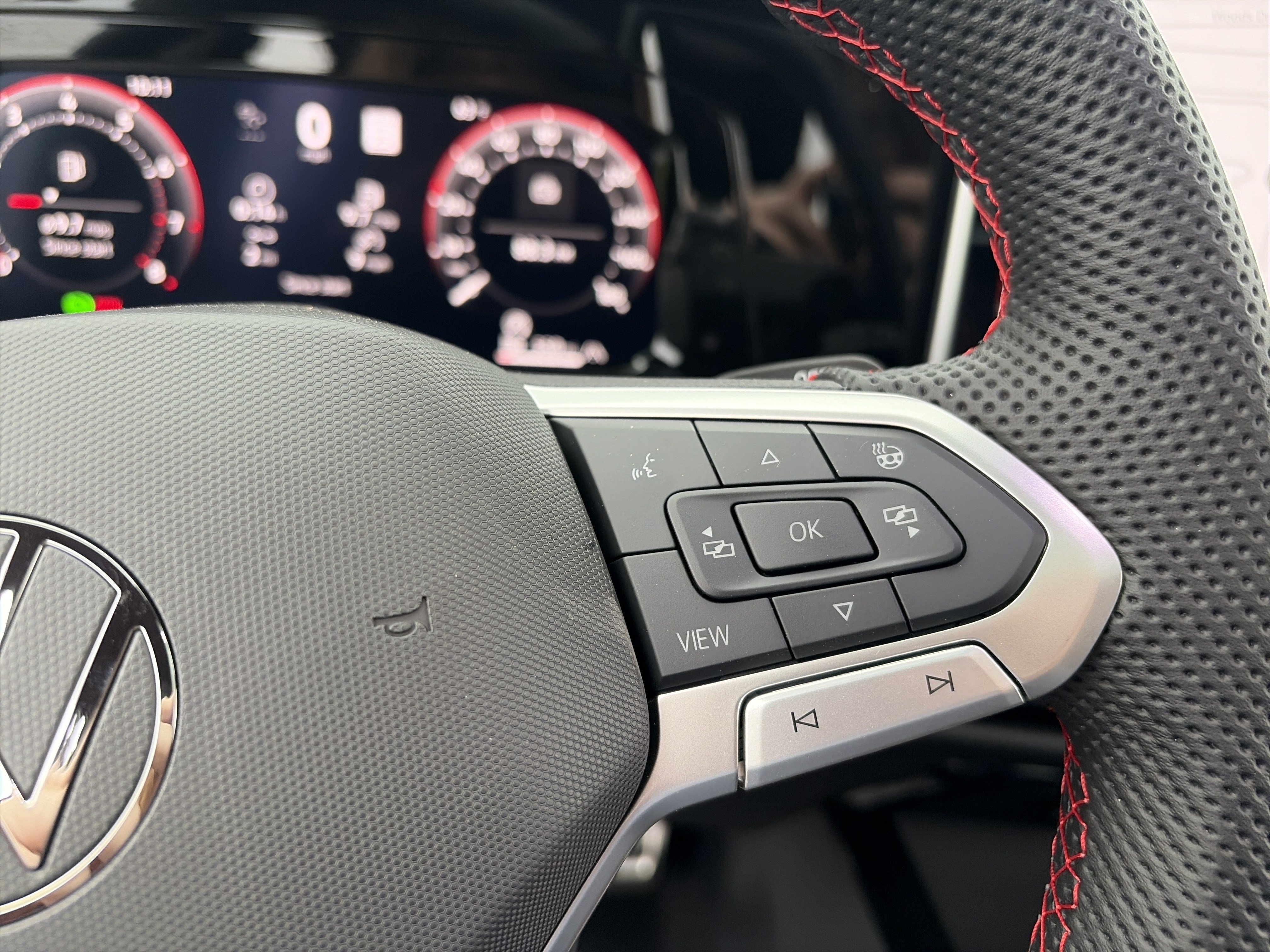 New 2026 Volkswagen GTI SE FWD image 28