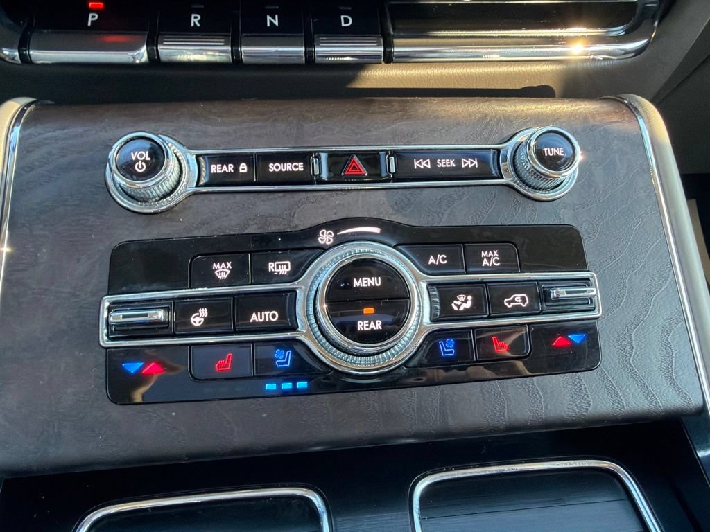 Used 2021 Lincoln Aviator Reserve w/ Equipment Group 201A AWD/4WD image 35