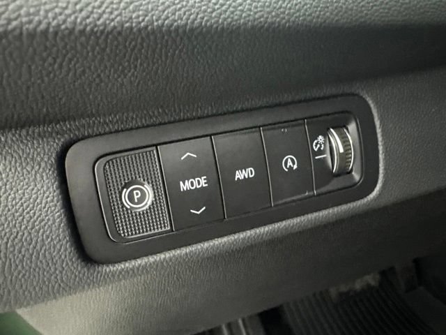 New 2027 Chevrolet Traverse RS w/ LPO, Floor Liner Package AWD/4WD image 12