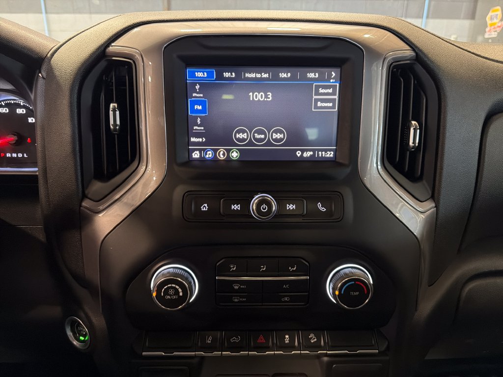 Used 2024 Chevrolet Silverado 3500 W/T AWD/4WD image 4