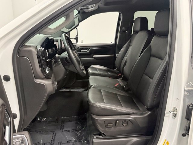 Used 2024 Chevrolet Silverado 2500 LTZ AWD/4WD image 14