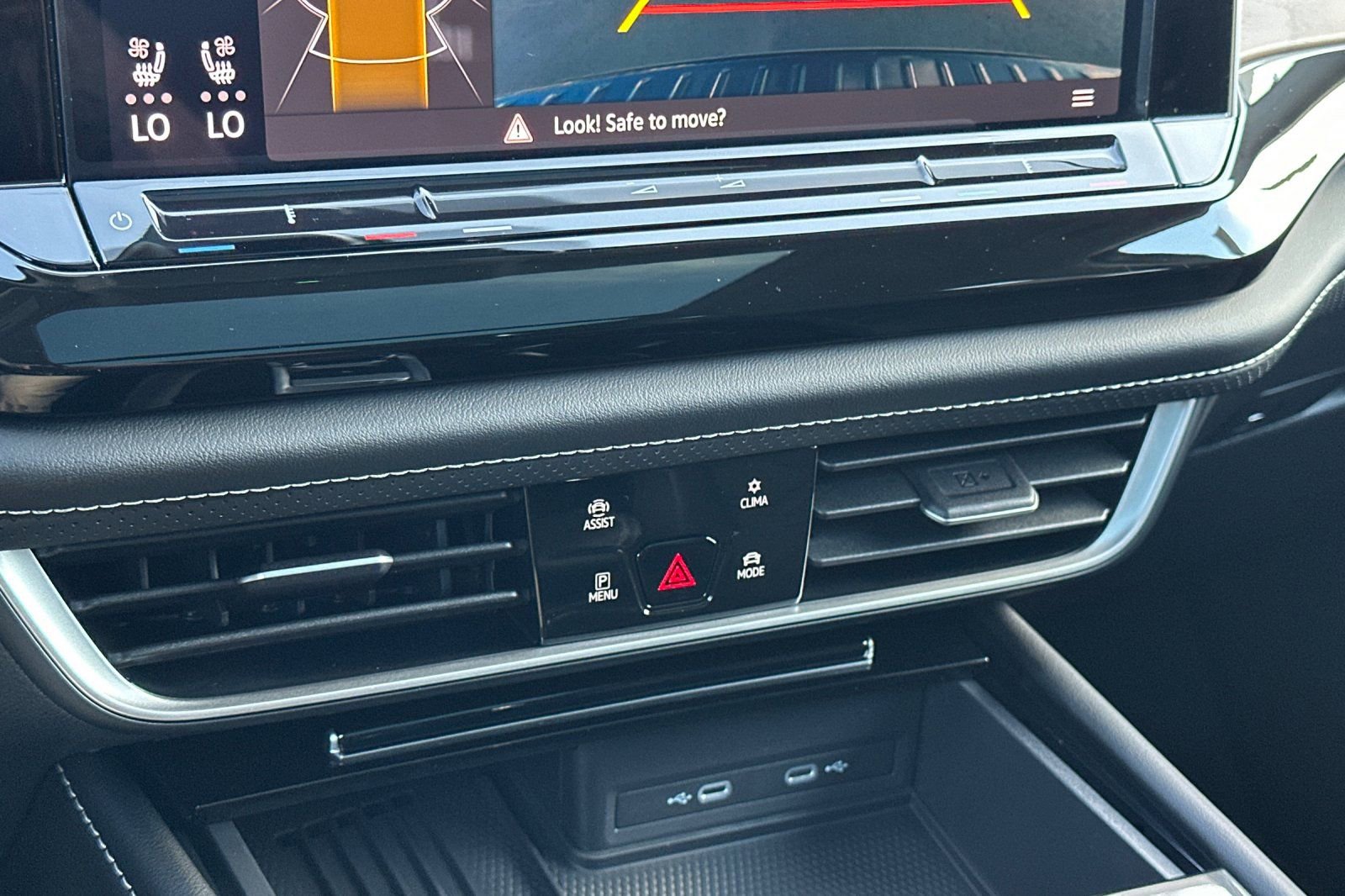 New 2026 Volkswagen Atlas SE FWD image 19