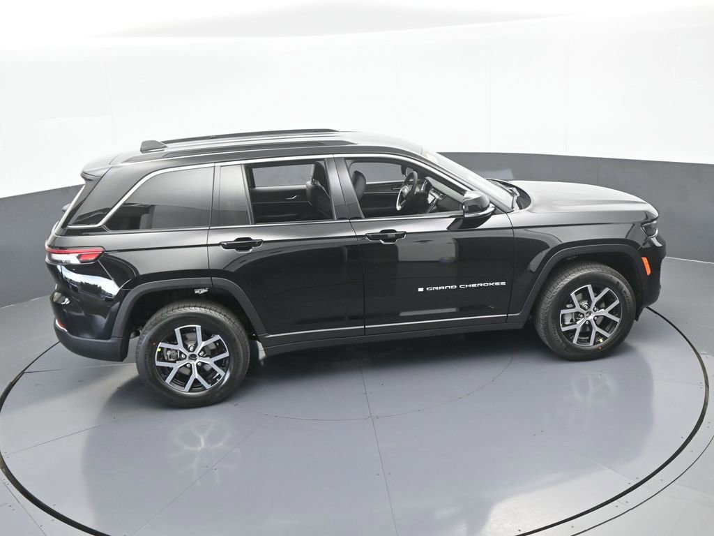 Used 2025 Jeep Grand Cherokee Limited image 41