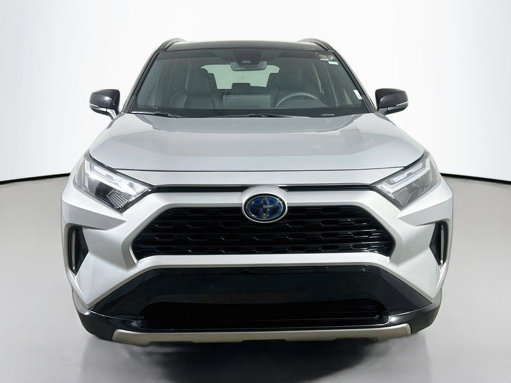 Used 2024 Toyota RAV4 XSE AWD/4WD image 2