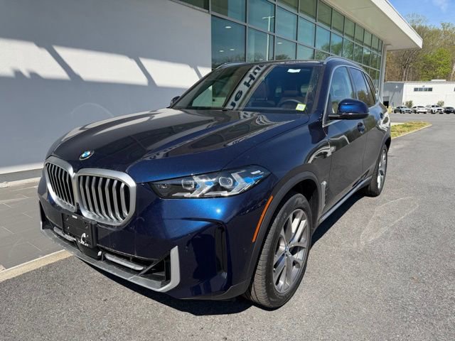 New 2026 BMW X5 xDrive40i w/ Climate Comfort Package AWD/4WD image 3