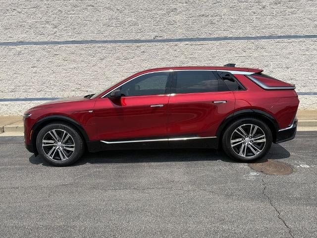 Certified 2024 Cadillac Lyriq Luxury RWD image 4