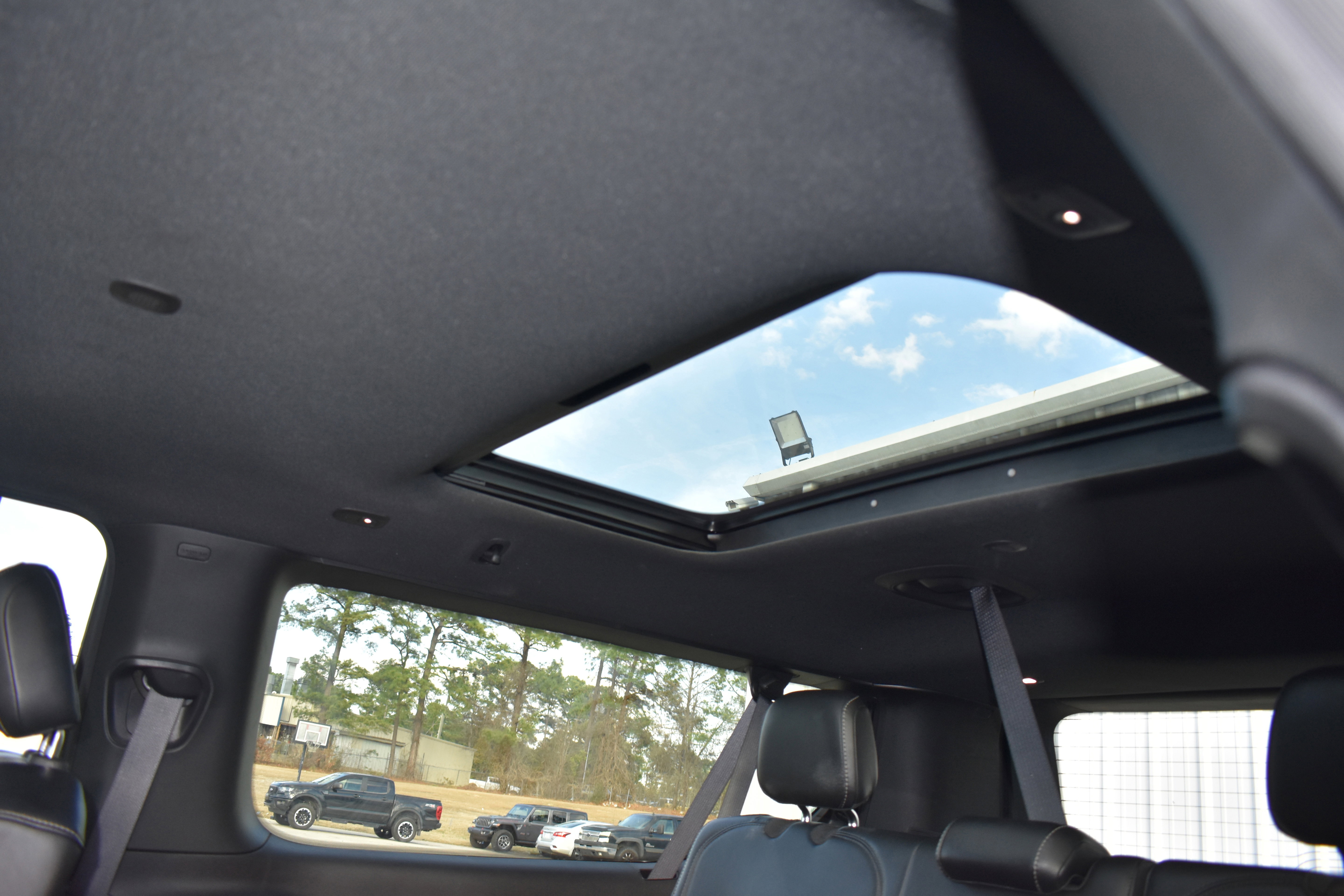 Used 2024 Jeep Wagoneer L Series II w/ Premium Group I image 31