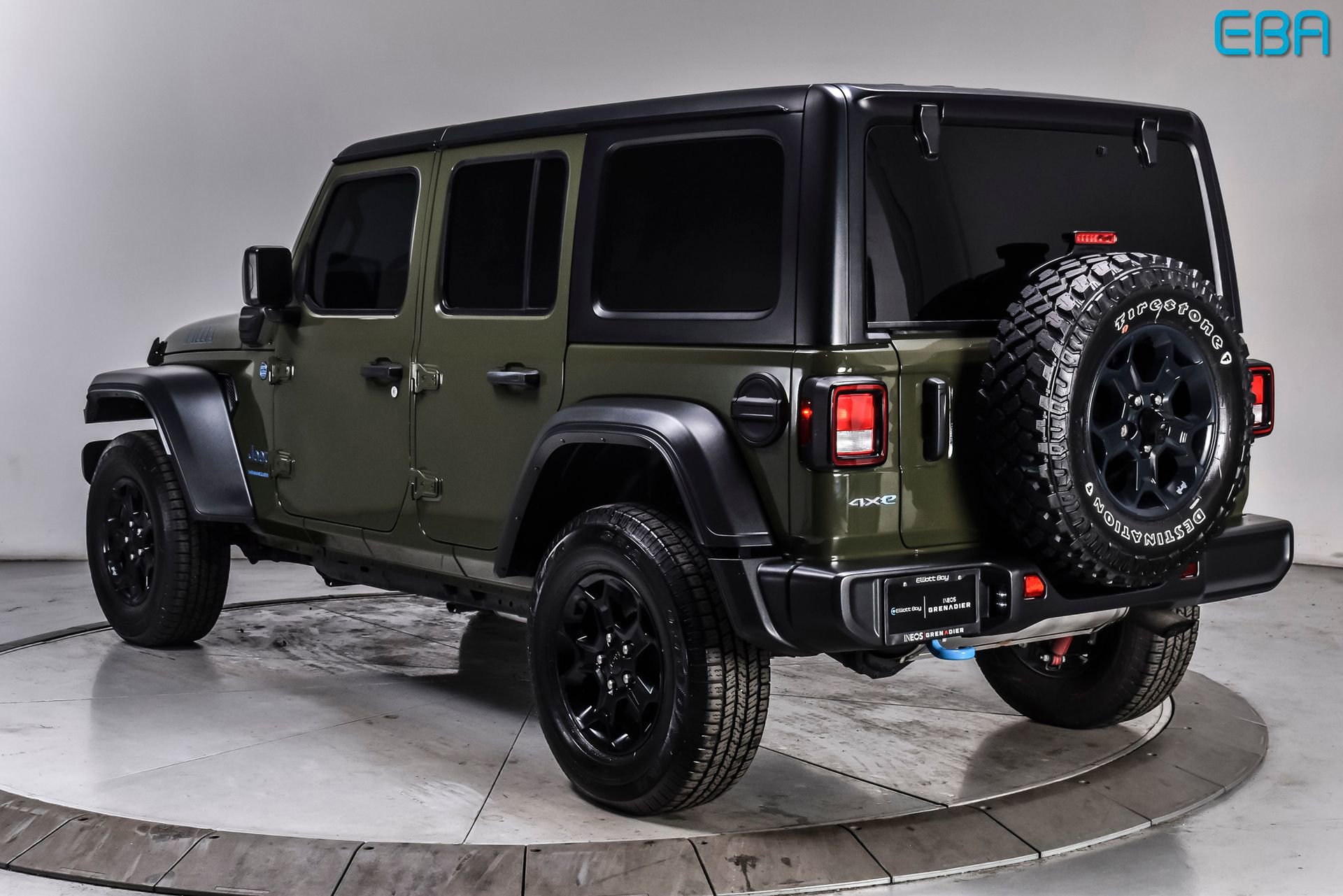 Used 2023 Jeep Wrangler Unlimited w/ 8.4" Radio Group AWD/4WD image 4